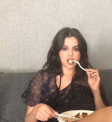 Selena Gomez pic #1115213