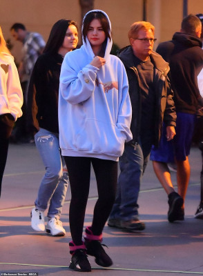 Selena Gomez pic #1132933