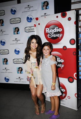 Selena Gomez pic #345599