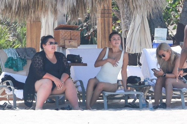 Selena Gomez pic #1152485