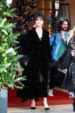 Selena Gomez pic #1194599