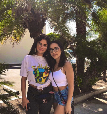 Selena Gomez pic #1059488