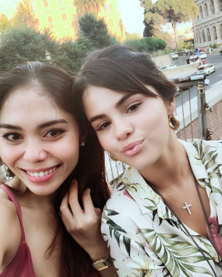 Selena Gomez pic #1045381