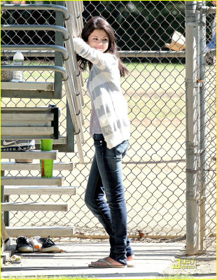 Selena Gomez pic #242446
