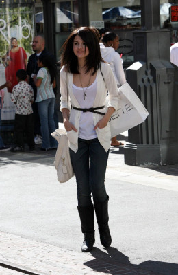 Selena Gomez pic #242440