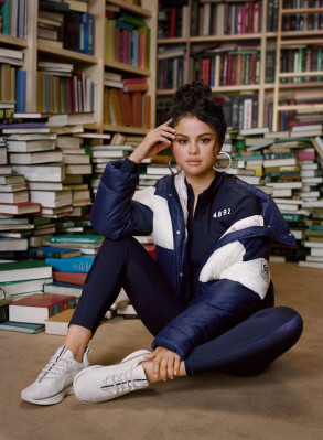 Selena Gomez pic #1191426