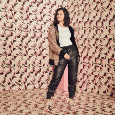 Selena Gomez pic #1117855