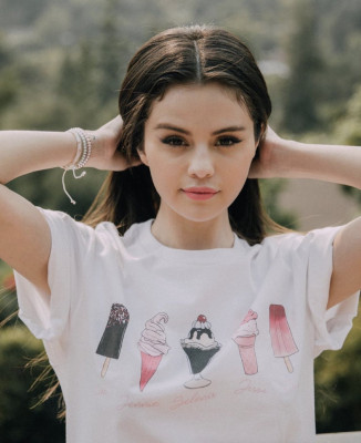 Selena Gomez pic #1234417