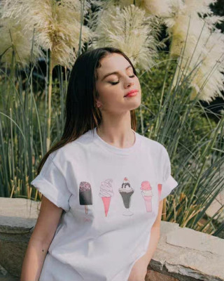 Selena Gomez pic #1234418