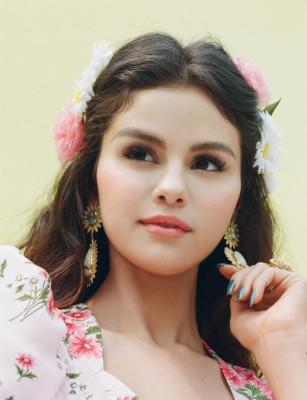 Selena Gomez pic #1245847