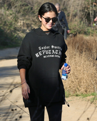 Selena Gomez pic #1092223