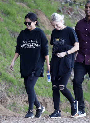 Selena Gomez pic #1092222
