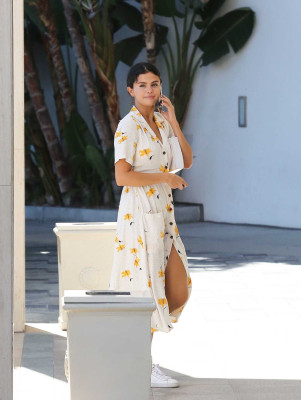 Selena Gomez pic #1070703