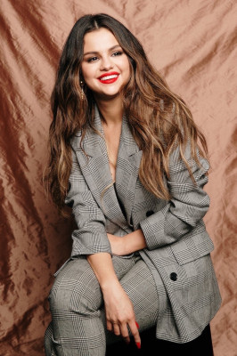 Selena Gomez pic #1189744
