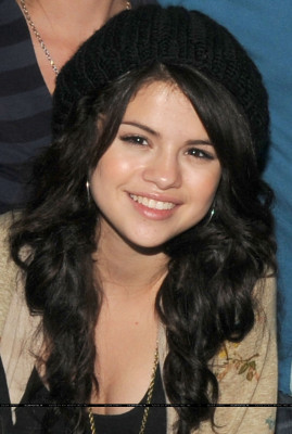 Selena Gomez pic #209853