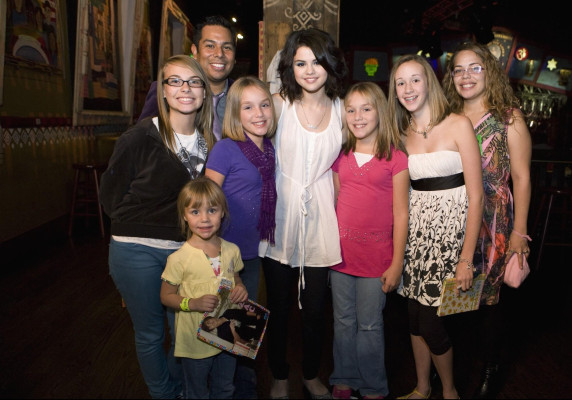 Selena Gomez pic #263810