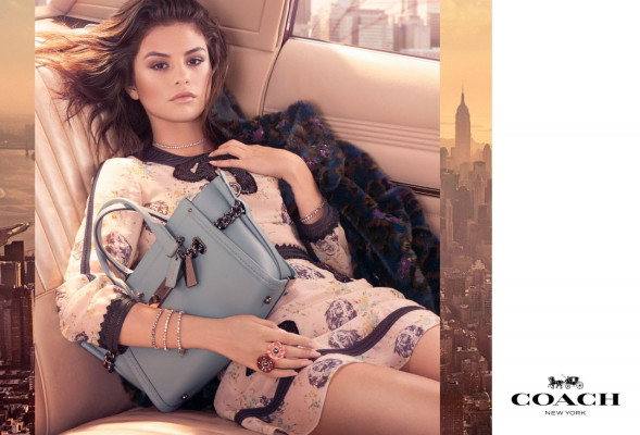 Selena Gomez pic #945304