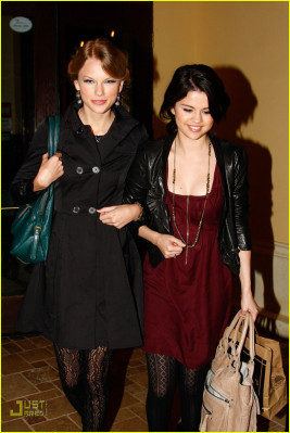 Selena Gomez pic #214407