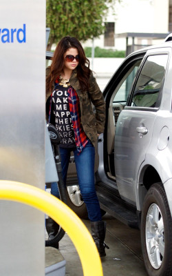 Selena Gomez pic #554947