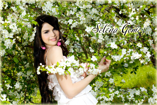 Selena Gomez pic #993370