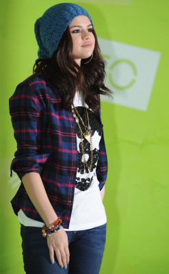 Selena Gomez pic #556394