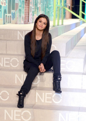 Selena Gomez pic #727377