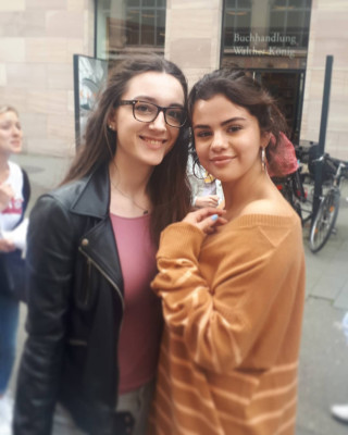Selena Gomez pic #1032240