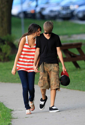 Selena Gomez pic #383555
