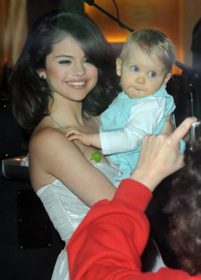 Selena Gomez pic #254600