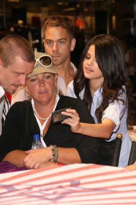 Selena Gomez pic #286673