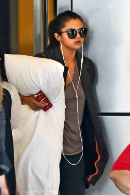 Selena Gomez pic #718403
