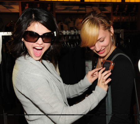 Selena Gomez pic #217187