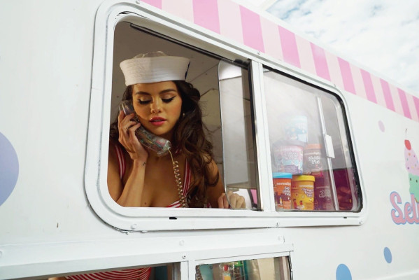 Selena Gomez pic #1230200