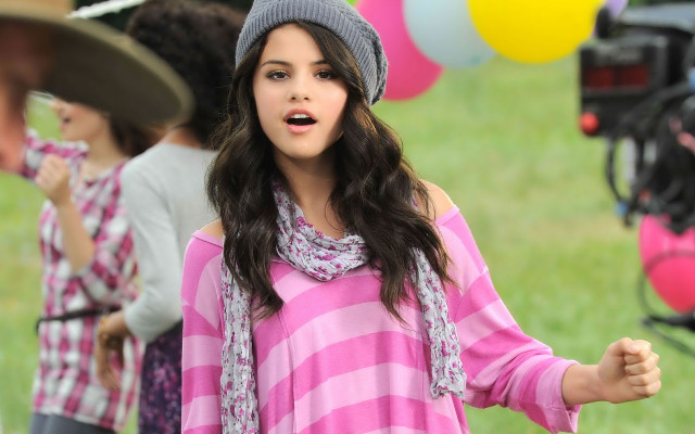 Selena Gomez pic #422971