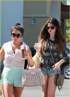 Selena Gomez pic #515951