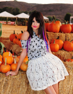 Selena Gomez pic #412941