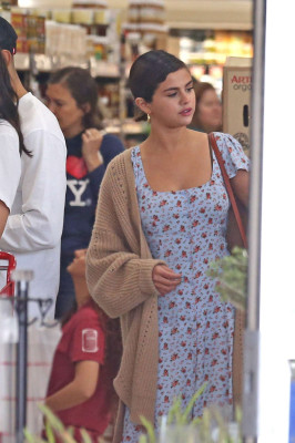 Selena Gomez pic #1025489