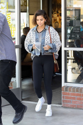 Selena Gomez pic #1026755