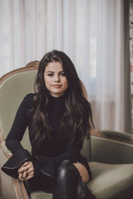 Selena Gomez pic #800975