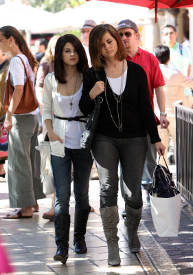Selena Gomez pic #287589
