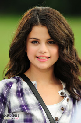 Selena Gomez pic #446633