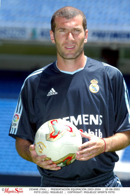 photo 3 in Zinedine Zidane gallery [id111576] 2008-10-06 00:00:00